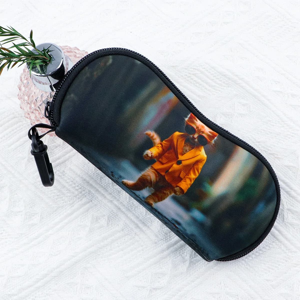 Bolsa de neoprene para óculos, bolsa macia para óculos de cachorro, estojo fofo para óculos, leve, com mosquetão, para transporte diário, mochilas, praia