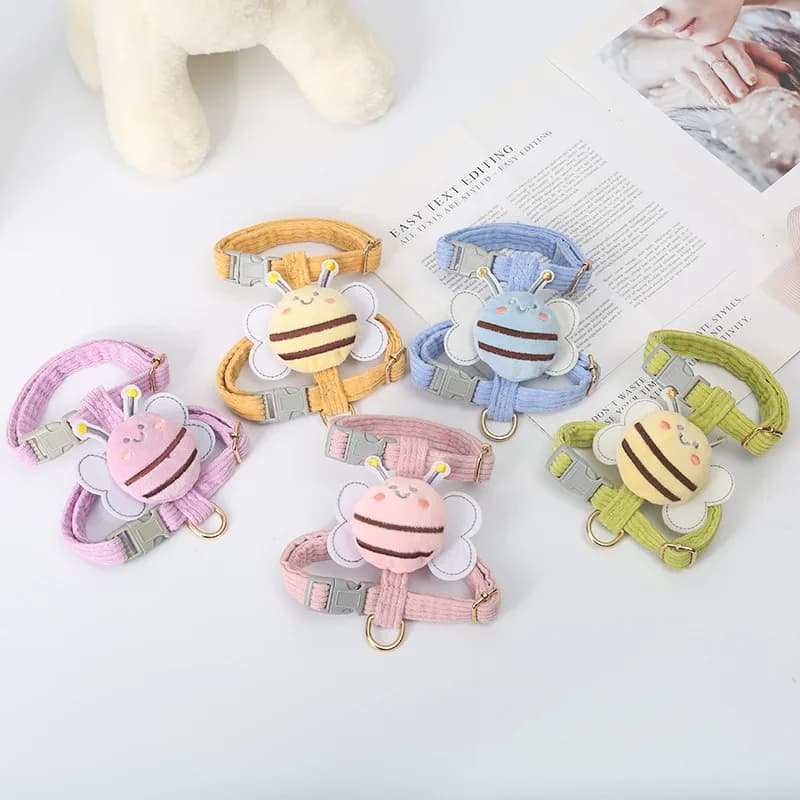 Conjunto de Coleira e Guia para Gato e Cachorro com Estampa de Abelha, Ajustável, Anti-Fuga, Acolchoado e Respirável, para Passeios ao Ar Livre com Gatinhos e Cães Pequenos